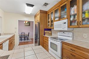 2528 Creekwood Lane - Photo 13