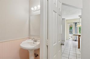 2528 Creekwood Lane - Photo 15
