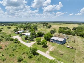 8 SW Poteet Road - Photo 3