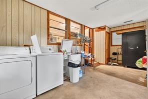8 SW Poteet Road - Photo 37