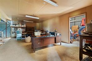 8 SW Poteet Road - Photo 40