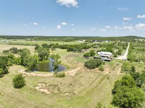 8 SW Poteet Road - Photo 5