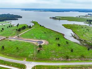 204 Lakeshore Lane - Photo 4