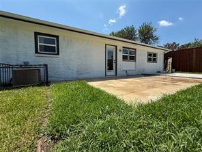 809 longbeach Drive - Photo 17