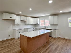 809 longbeach Drive - Photo 3