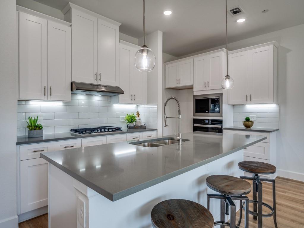 5613 Woodlands Drive - Photo 1