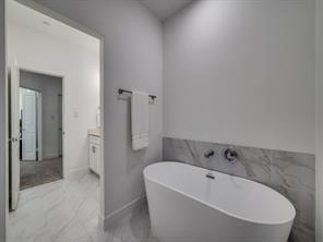 5613 Woodlands Drive - Photo 18