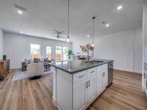 5613 Woodlands Drive - Photo 6