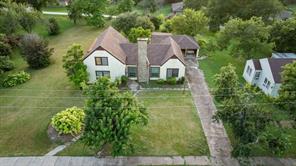 701 5th Street - Photo 2