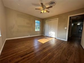 400 E Liberty Street - Photo 6