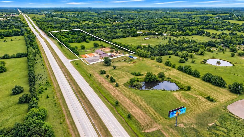 28400 W US Highway 82 - Photo 1