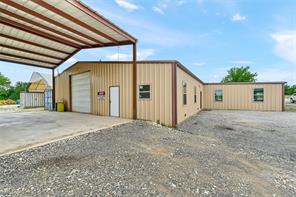 28400 W US Highway 82 - Photo 15
