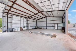 28400 W US Highway 82 - Photo 20