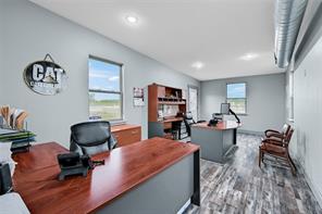 28400 W US Highway 82 - Photo 22