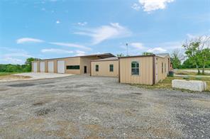 28400 W US Highway 82 - Photo 32