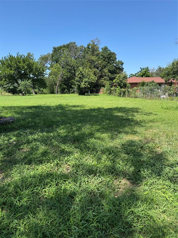 2419 Tally Ho Lane - Photo 1