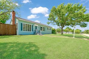 1100 Pine Bluff - Photo 16