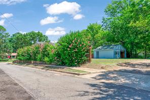 1100 Pine Bluff - Photo 18