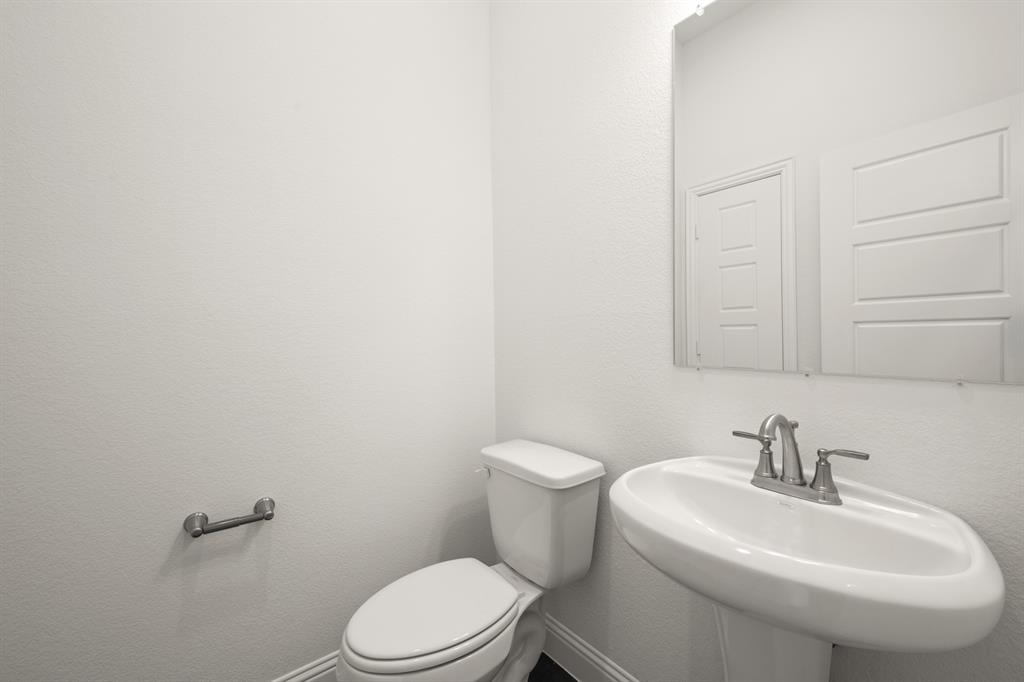 974 Reeves Drive - Photo 29