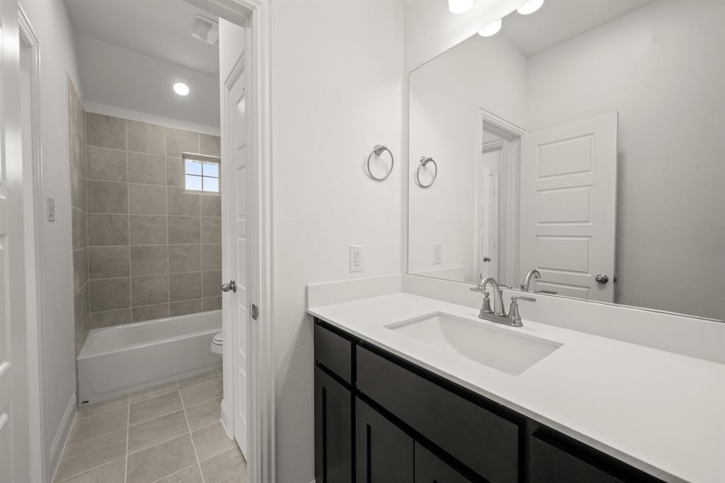 974 Reeves Drive - Photo 34