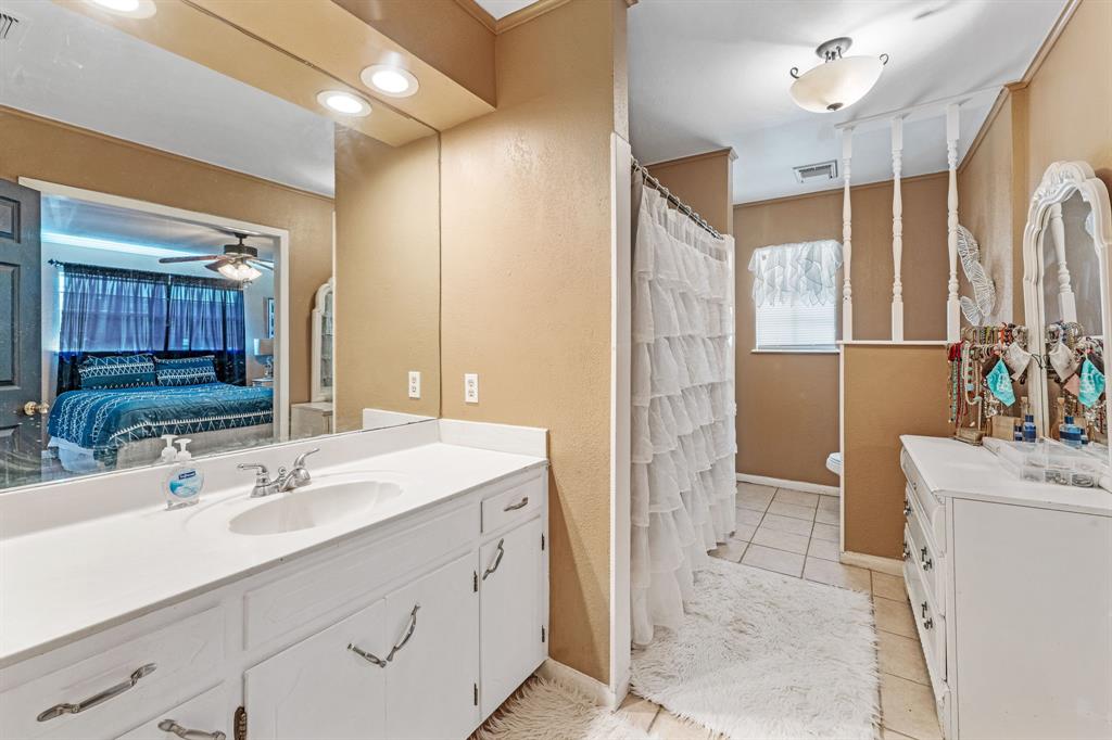 810 Alexander Road - Photo 11