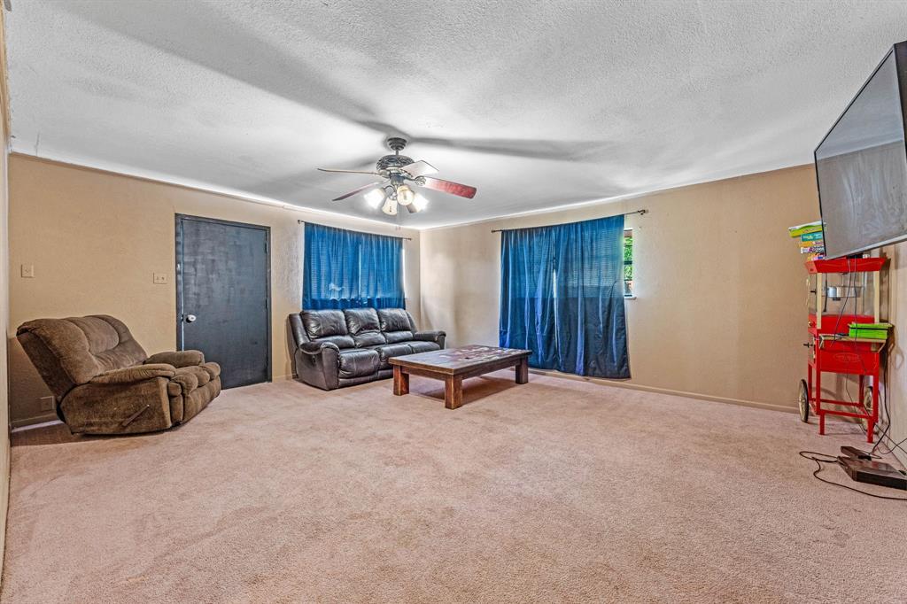 810 Alexander Road - Photo 12