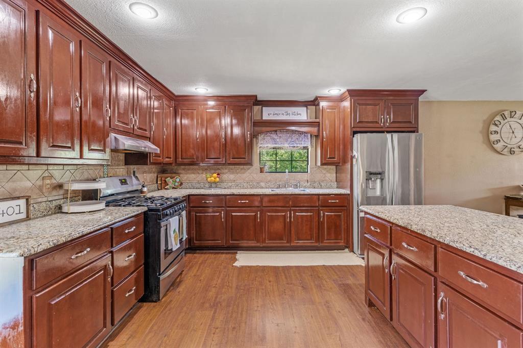 810 Alexander Road - Photo 9