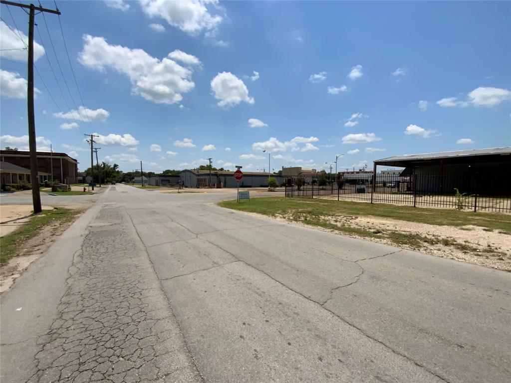 405 E Commerce Street - Photo 16