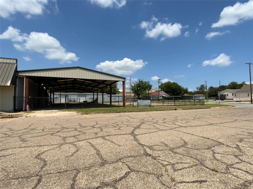 405 E Commerce Street - Photo 8