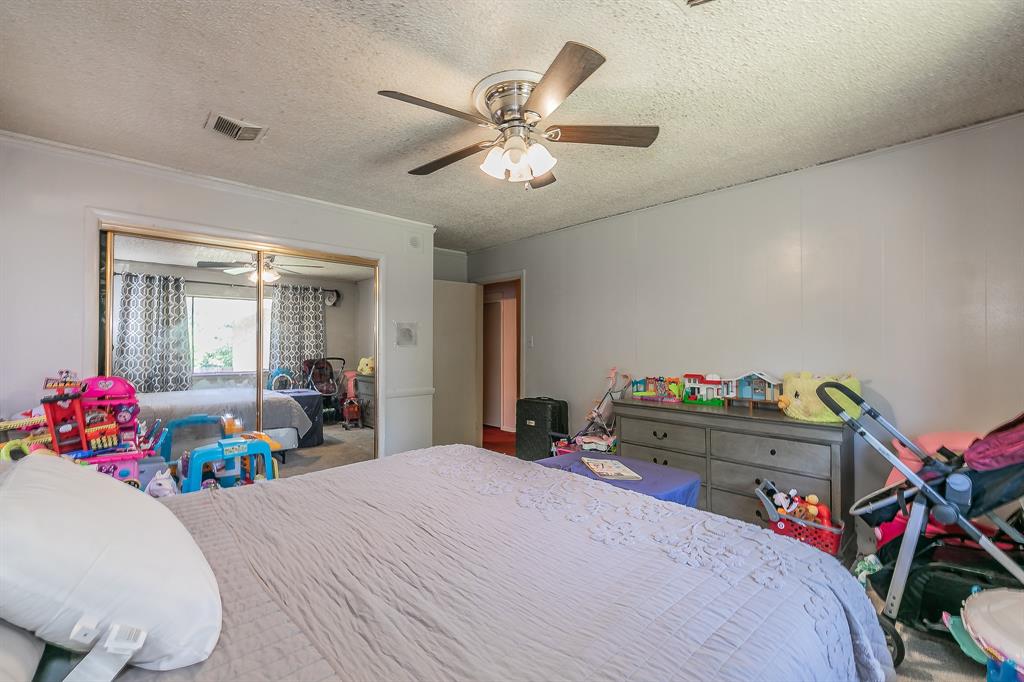 6207 Lyndon B Johnson Freeway - Photo 20