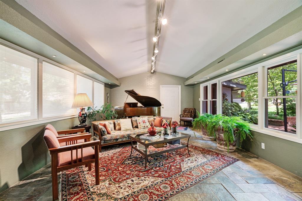 3160 Allen - Photo 11