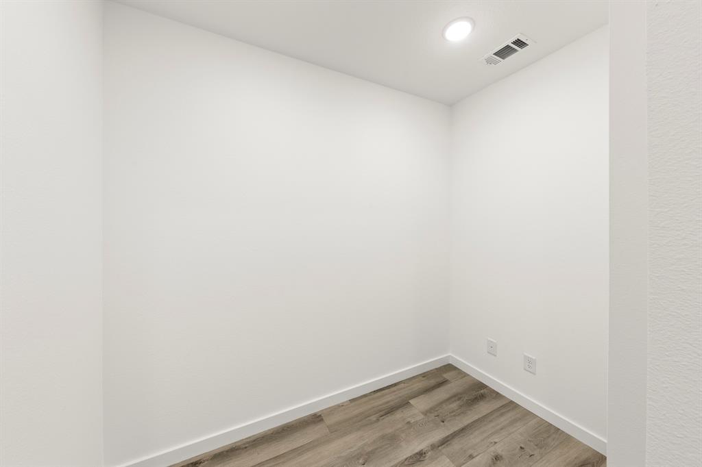 510 Sherwood - Photo 26