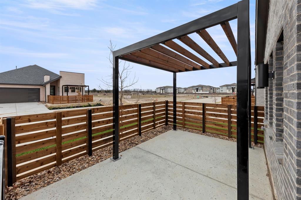 510 Sherwood - Photo 3