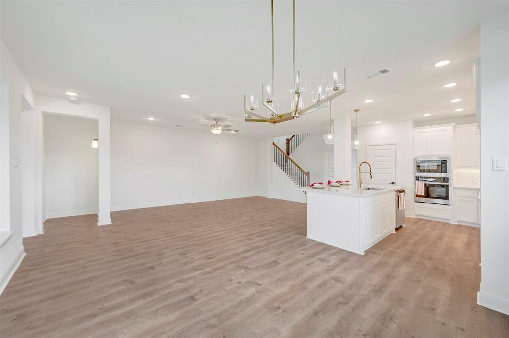 9713 Dahlia Boulevard - Photo 16