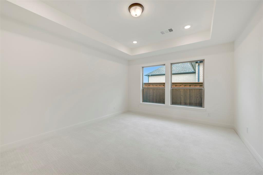 9713 Dahlia Boulevard - Photo 22