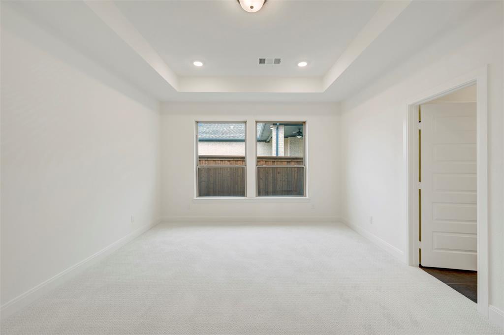 9713 Dahlia Boulevard - Photo 23