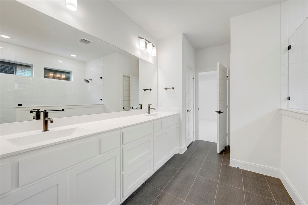 9713 Dahlia Boulevard - Photo 28
