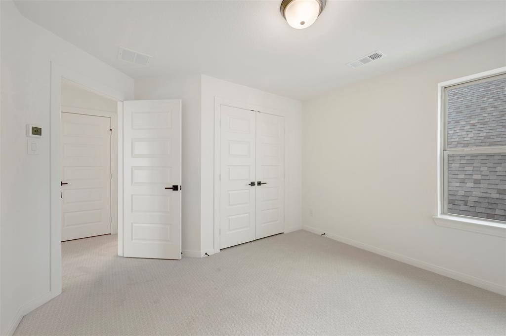 9713 Dahlia Boulevard - Photo 37