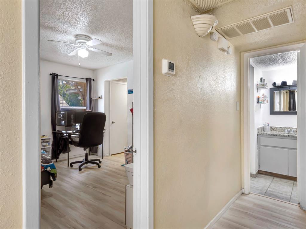 1706 Windsong Lane - Photo 18