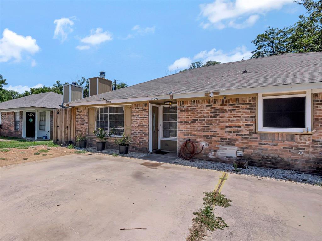 1706 Windsong Lane - Photo 5