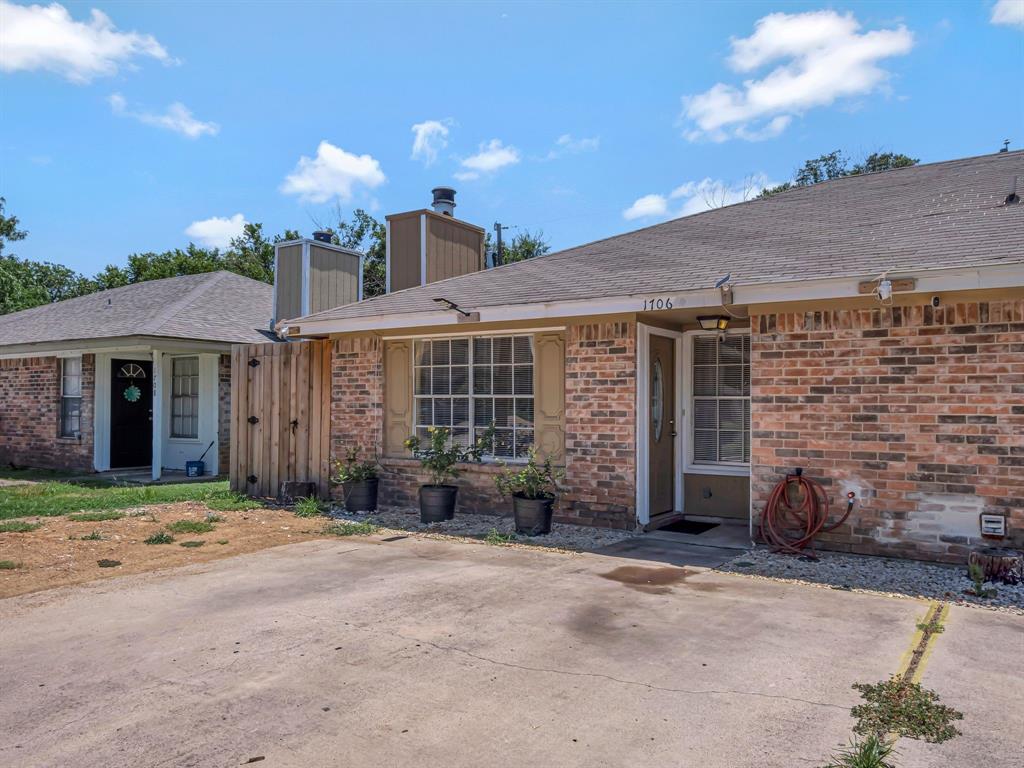 1706 Windsong Lane - Photo 6