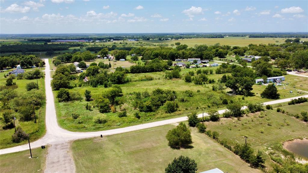 213 County Road 3072 - Photo 2
