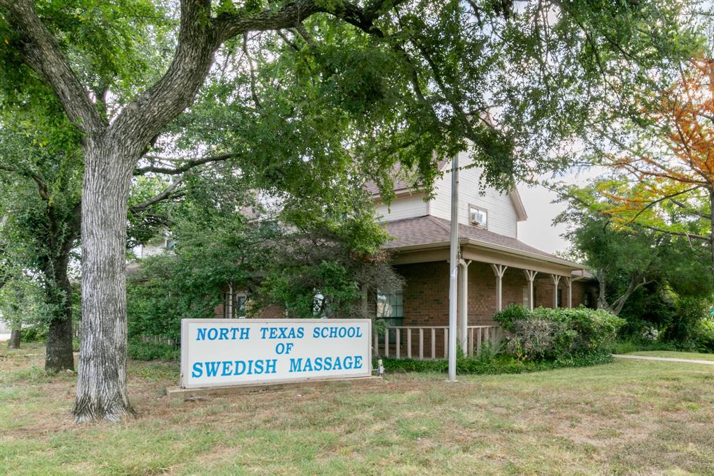 2335 W Green Oaks Boulevard - Photo 1