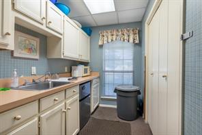 2335 W Green Oaks Boulevard - Photo 15