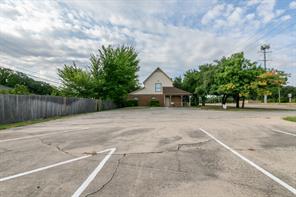 2335 W Green Oaks Boulevard - Photo 5