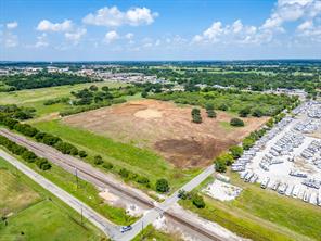 200 W Indian Hills Road - Photo 2
