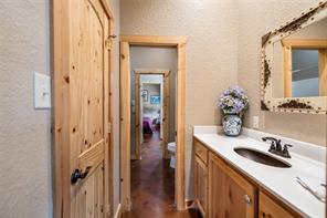 12701 FM 2010 - Photo 16