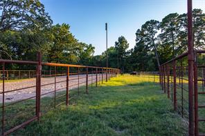 12701 FM 2010 - Photo 28