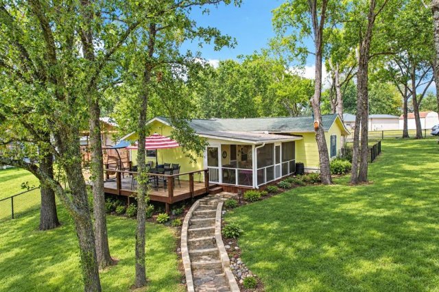 176 Bayside Circle