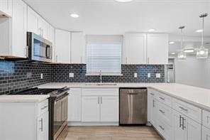 3514 Larry Street - Photo 3